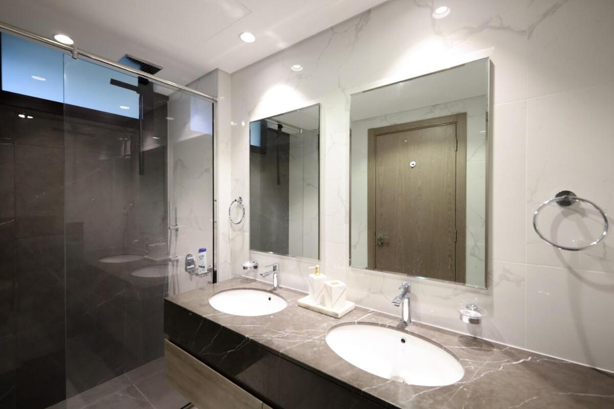 Stunning 4 Bed Villa, Private Pool, Damac Hills Dubai Exterior photo